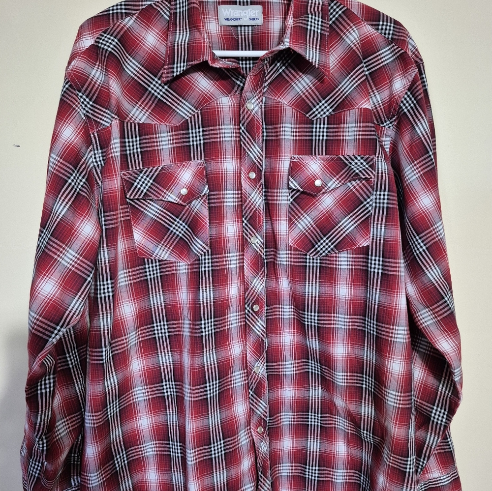 Wrangler Wrancher Shirt  Long Sleeve Pearl Snap  Western. Red Plaid. Mens Size L